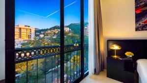 PIER 57 - 710 Fabulous & Luxurious 2 BR Penthouse