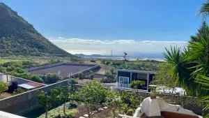 Eden's Retreat - Cho