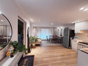 Beautiful Seoul Escape with Urban Charm