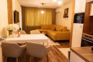 Tirol Home - Apartment - Debelets