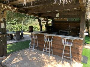 Maisons de vacances Private house, 3 bdr, heated pool & pool house : photos des chambres