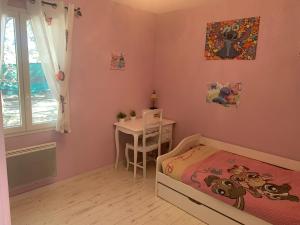 Maisons de vacances Private house, 3 bdr, heated pool & pool house : photos des chambres