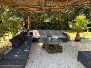 Maisons de vacances Private house, 3 bdr, heated pool & pool house : photos des chambres