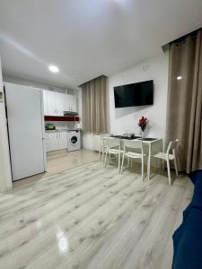 EMPECINADO 4 Personas