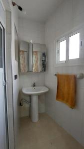 Cozy Room & Modern Amenities 3