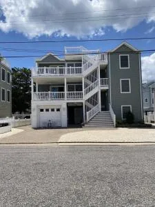 Welcome To Your Dream Vacation Rental In The Heart Of Peahala Park, Just Steps Away From The Pristine Beaches Of The Ocean Block, - Peahala Park