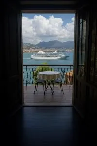 Escape to History in a Stunning Stone House with Garden and Sea View in the Heart of Alanya - Alanya