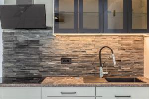 Ivana Black & White Apartments - Marusici