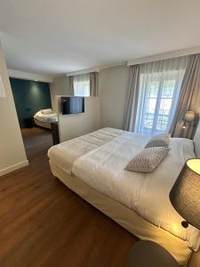 Hotels Hotel Doussiere - Restaurant l'Alicanta : photos des chambres