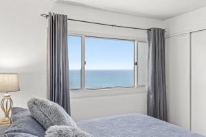 Pinnacle Port B3-707