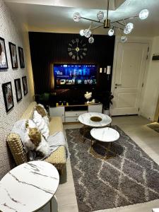 AZURE BICUTAN -MIAMI TOWER 6 Floor