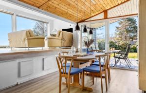 Gorgeous Home In Hals With Wifi