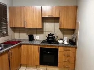 Palace In The Capital City 2-beds - Soshanguve