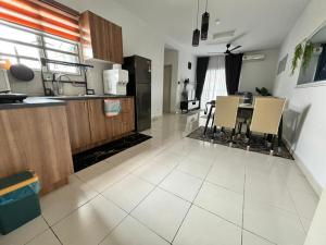 KLIA Homestay Apartment - 3 Room