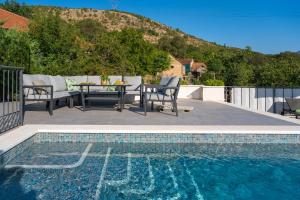 Villa SALVIA - NEW villa near Split