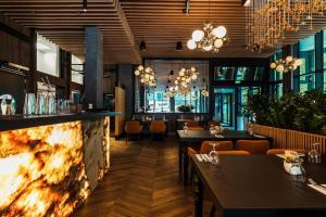 Stegna Modern Amber Apartment