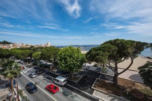 Appartements Vue Golfe St Tropez a Ste Maxime YourHostHelper : photos des chambres