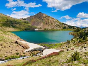 Appartements Studio 2 personnes avec Terrasse Literie-Serviettes-Menage Fin de Sejour INCLUS : photos des chambres