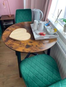 The Lily Pad near Poole Dorset Self contained private entrance and free parking