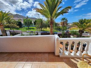 Beautiful House Costa Adeje with Mountain and Ocean View