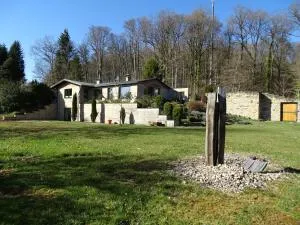 Stylisches Landhaus Eifelgruß mit Top Lage, direkt am Wald und einzigartigem Naturgarten - 施泰弗尔恩