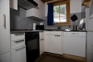 Haus 2 - Gemütliches 5 Zimmer Haus in ruhiger Wohngegend mit Garten