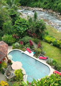 Sloth Premium Riverfront Jungle Villa with Jacuzzi and Pool