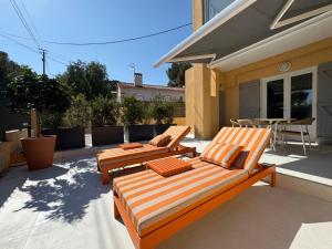 A 5 min à pied de la plage et 10 min du port, T2 vue mer avec vaste terrasse et parking privé - prestations haut de gamme