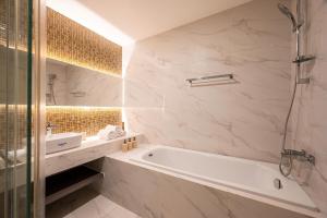 Madison modern 2br unit