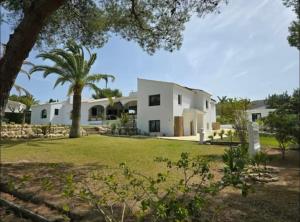 Villa Javea 10000 m carrés de jardin à 8 minutes de la plage
