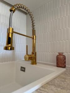 Appartements Elegant studio between train station and city center : photos des chambres