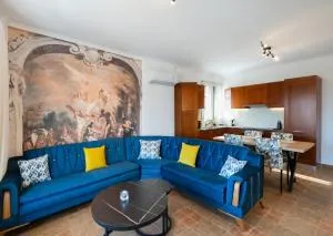 A L'AISE STUDIOs - Apolpaina