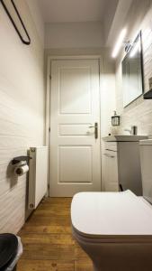 Σύγχρονο, Ευρύχωρο Vintage δίπλα στο Mall