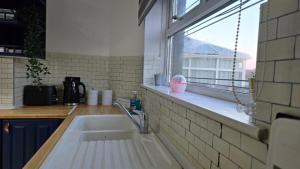 Kabaka - Comfy Birley 3 Bedroom Home