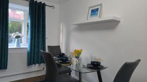 Kabaka - Comfy Birley 3 Bedroom Home