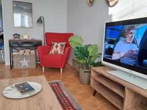 Kiva asunto Vääksyn kanavalla