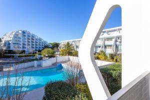 Chez Hervé - Charmant appartement avec piscine et parking