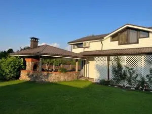 Family holiday home with sauna - أدازي