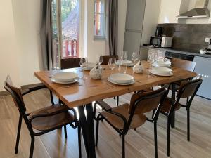 Appartements Doux Refuge avec Terrasse PARKING GRATUIT : Appartement 2 Chambres