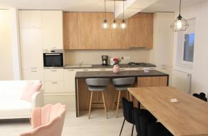 Amazing Apartment Bucharest Airport Self check-in!!