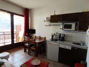 Résidence Plein Soleil - Joli studio sur les hauteurs de la station avec superbe vue - Parking MAE-0411