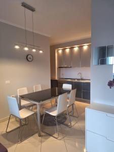 Stylish 1-Bedroom Apartment