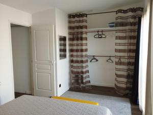 Maisons de vacances Maison individuelle a Caen : photos des chambres