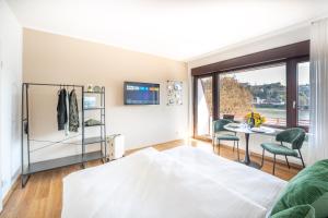 City Apartment mit Rheinblick by Moliho