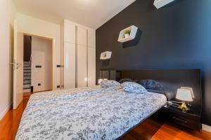Flex SelfCheckIns 147 - Zagreb - Bedroom - Garage - Loggia