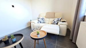Maisons de vacances Charmante maison, entiere avec jardin et terrasse ! : photos des chambres