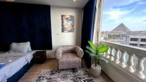 Grand Pyramids Inn - 十月六日城