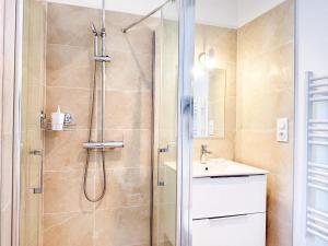 Appartements L-Etoile - Parking Gratuit, Confort & Design Chic : photos des chambres