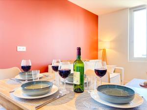 Appartements L-Etoile - Parking Gratuit, Confort & Design Chic : photos des chambres