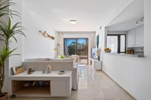 Driftwood Escape - Puerto de la Duquesa